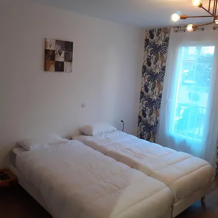 Au Pied Des Thermes Apartment *