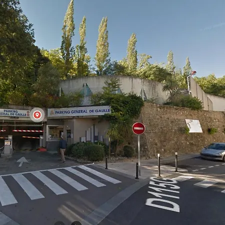 Apartment Au Pied Des Thermes